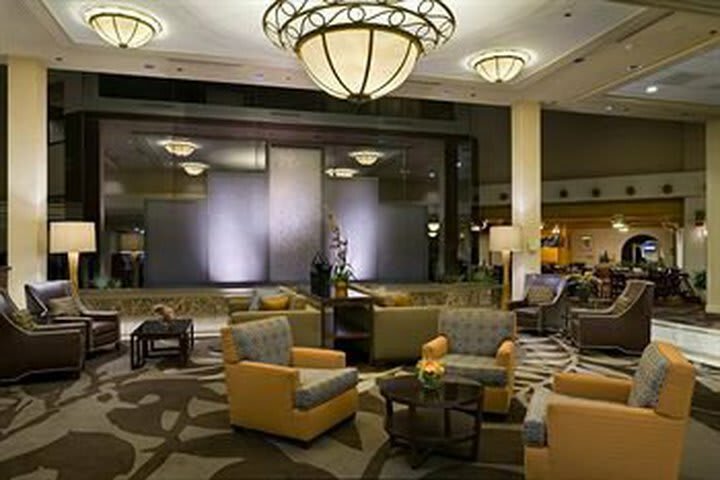 Doubletree Hotel & Exec. Meeting Ctr. Portland-lloyd Center
