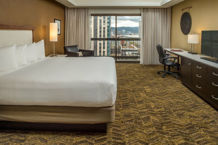 Doubletree Hotel & Exec. Meeting Ctr. Portland-lloyd Center