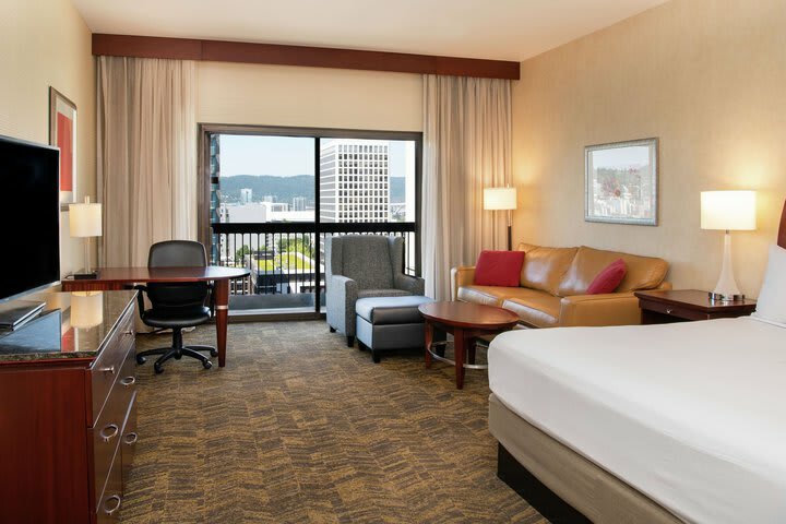 Doubletree Hotel & Exec. Meeting Ctr. Portland-lloyd Center