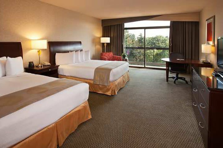 Doubletree Hotel & Exec. Meeting Ctr. Portland-lloyd Center