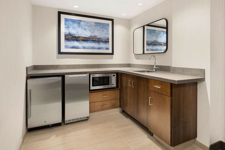 Hotel Embassy Suites Portland - Airport