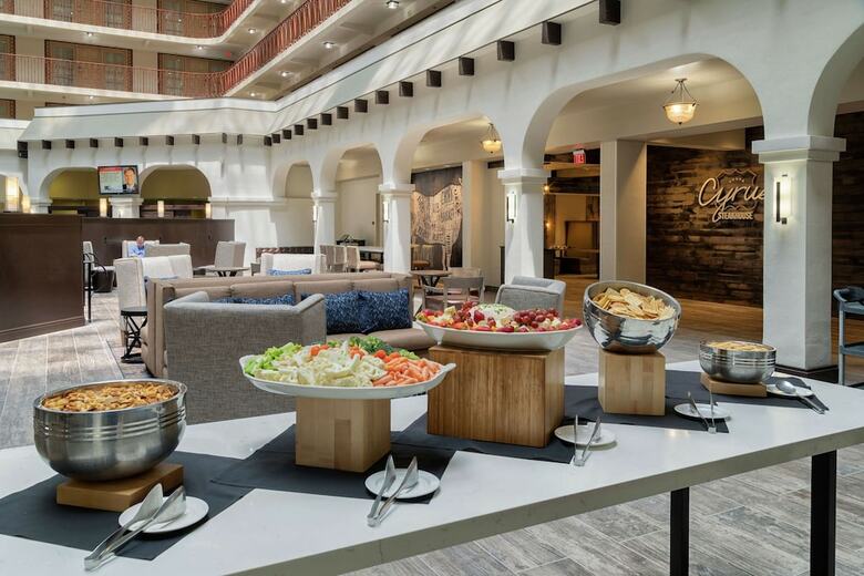 Hotel Embassy Suites Tulsa - I-44