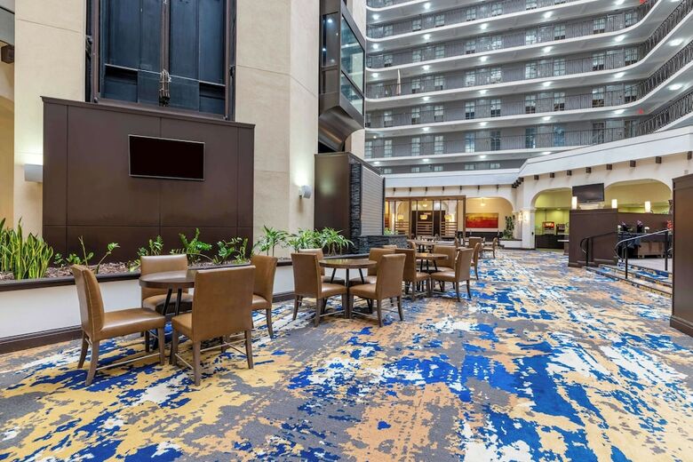 Hotel Embassy Suites Tulsa - I-44