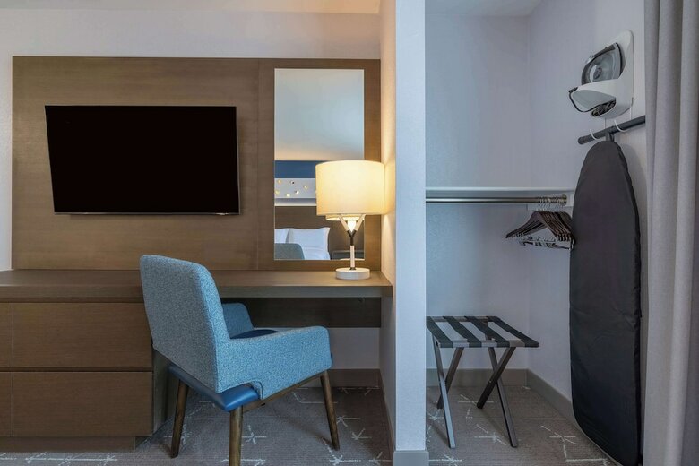 Hotel Embassy Suites Tulsa - I-44