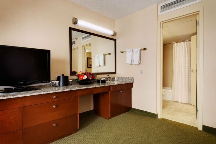 Hotel Embassy Suites Tulsa - I-44