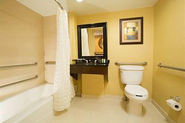 Hotel Embassy Suites Tulsa - I-44