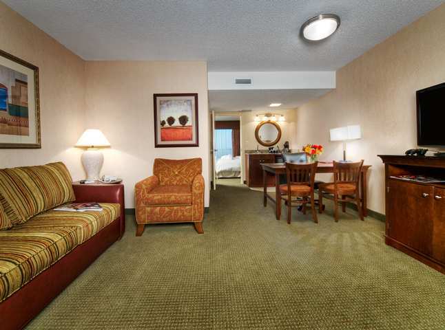 Hotel Embassy Suites Tulsa - I-44