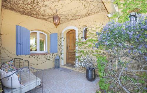 Five-bedroom Holiday Home In Les Adrets D L�esterel