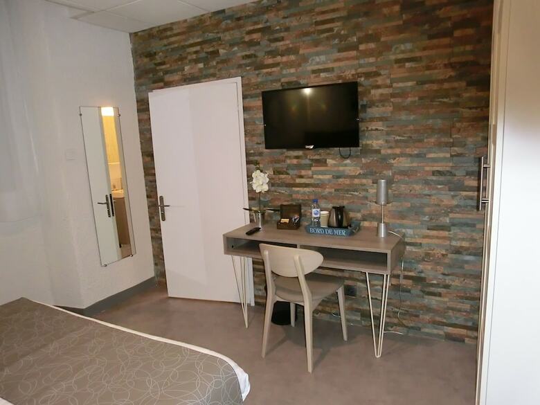 Hotel Sur Le Quai