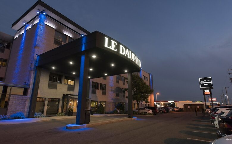 Hotel H�tel & Suites Le Dauphin Qu�bec