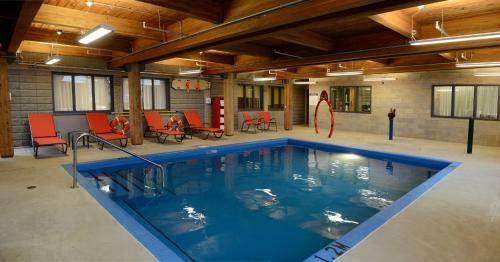 Hotel H�tel & Suites Le Dauphin Qu�bec