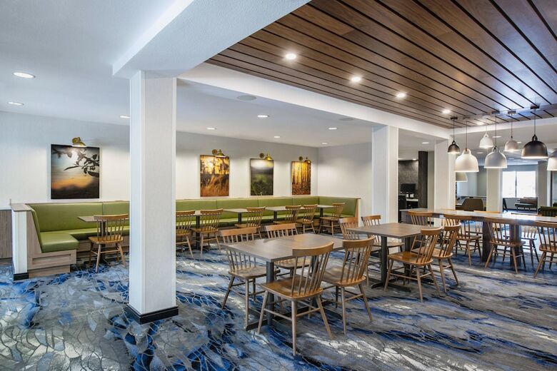 Hotel Fairfield Inn & Suites By Marriott Kelowna - Studio Suite Cb