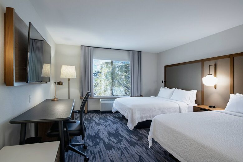 Hotel Fairfield Inn & Suites By Marriott Kelowna - Studio Suite Cb