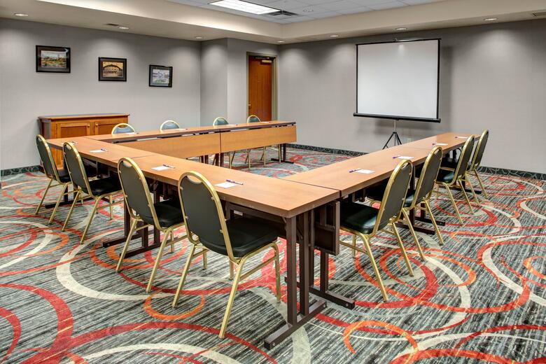 Holiday Inn Express Hotel & Suites Pittsburgh-south Side