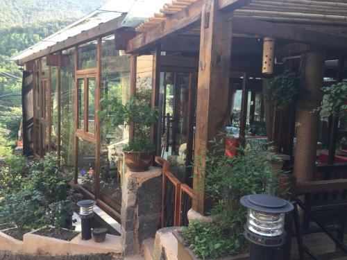 Guyue Resort