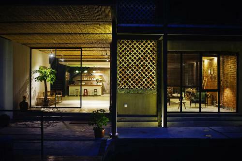 Black Jewels Inn