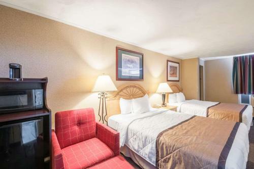 Hotel Rodeway Inn And Suites