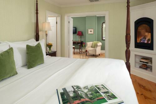 Bed & Breakfast Candleberry Inn On Cape Cod