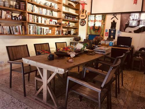 Meizhou Puxing Young Hostel