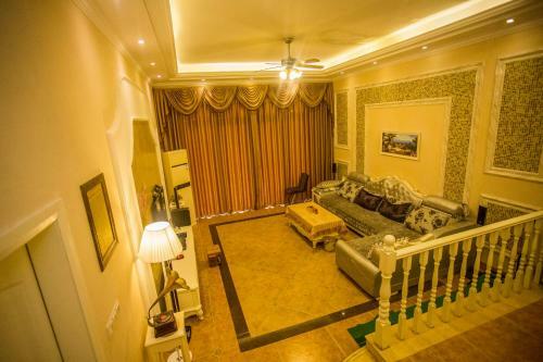 Qing Yuan Gap Pin Hui Ai Li She Spa Villa