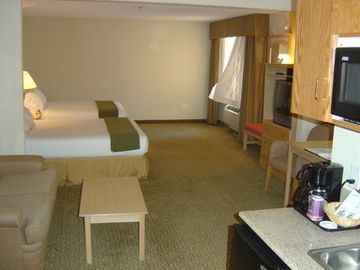 Holiday Inn Express Hotel & Suites Raleigh-wakefield