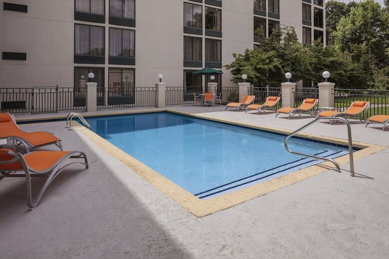 Hotel Holiday Inn Asheville - Biltmore West