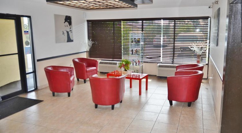 Hotel Baymont Inn And Suites Kissimmee