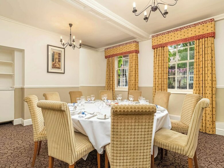 Hotel Mercure White Hart Salisbury