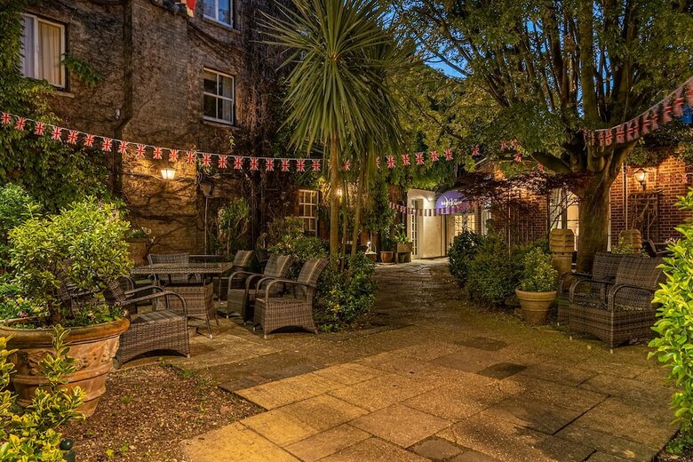 Hotel Mercure White Hart Salisbury