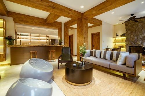 Yuntu Inn Old Town � Yunmu Yinshe