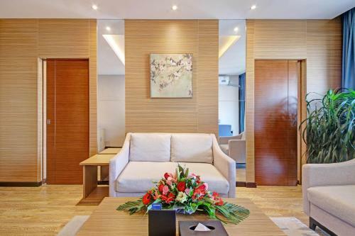 Dali Erhai Longwan Holiday Hotel