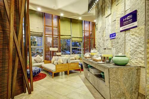 Dali Erhai Longwan Holiday Hotel