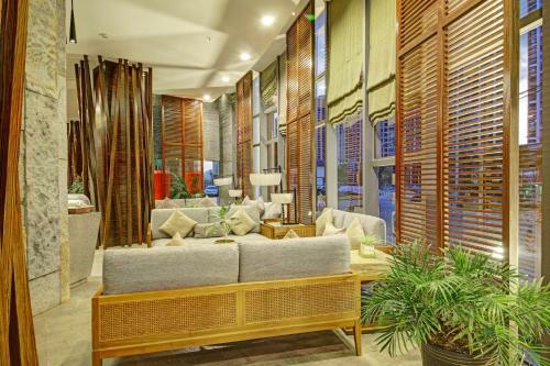 Dali Erhai Longwan Holiday Hotel