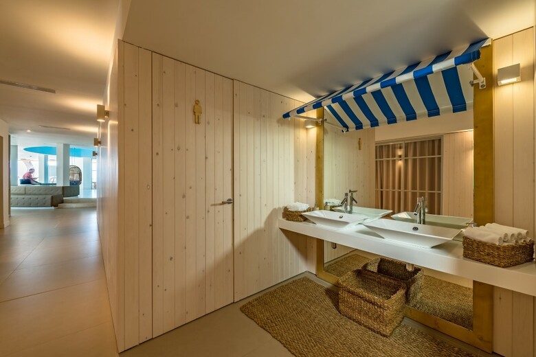 Hotel Fergus Style Palmanova