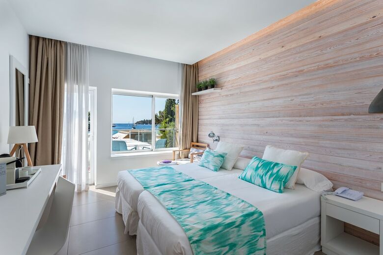 Hotel Fergus Style Palmanova