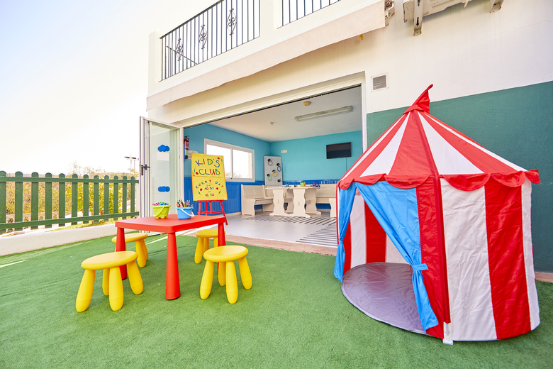 Apartamentos Holiday Center