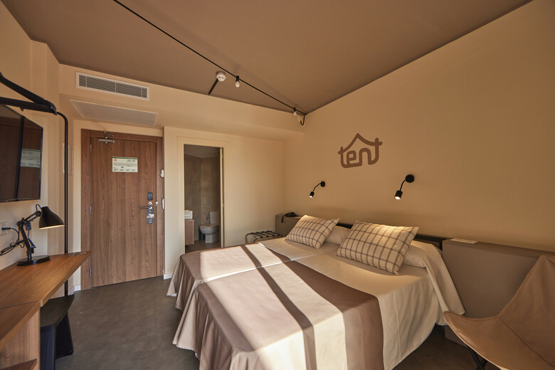 Hotel Tent Palmanova