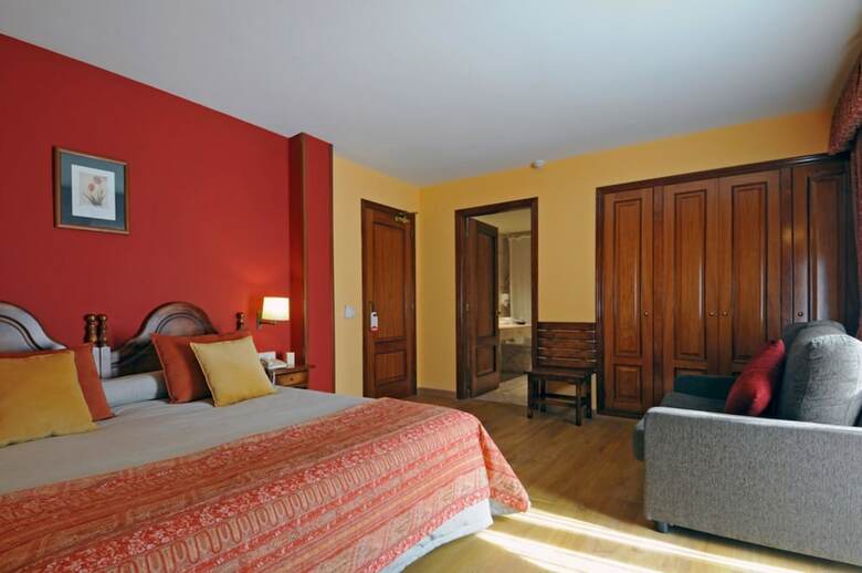 Hotel Husa Eth Pomer