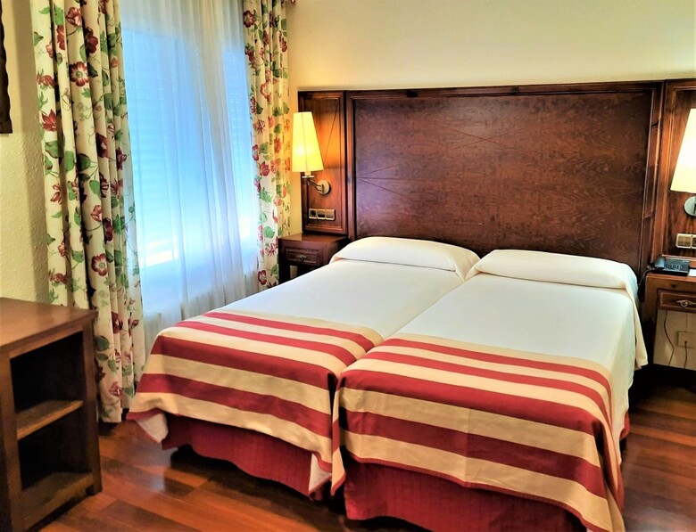 Hotel Husa Urogallo