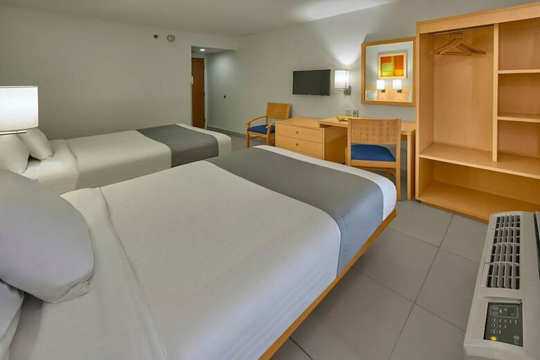 Hotel City Express Lazaro Cardenas