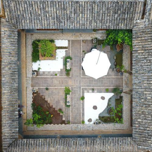 Posada Shaxi Square Inn