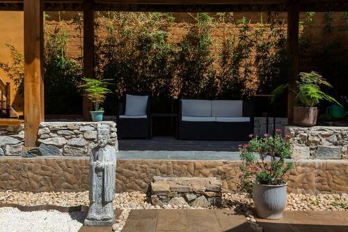 Posada Shaxi Square Inn