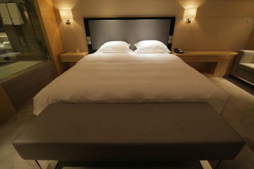 Huangyan Yaoda Hotel
