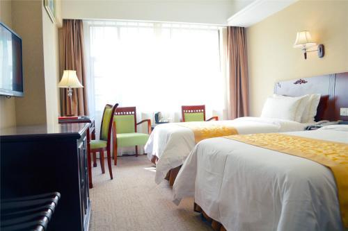 Vienna International Hotel Heyuan Yajule Garden