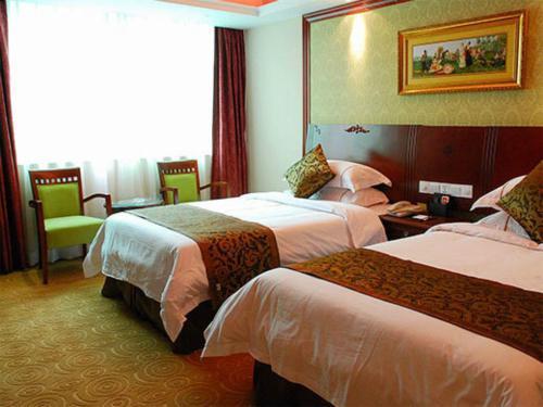 Vienna International Hotel Heyuan Yajule Garden