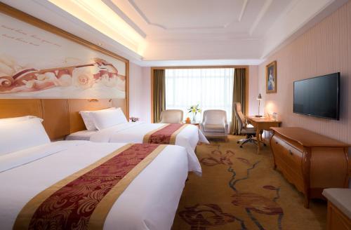 Vienna International Hotel Heyuan Yajule Garden