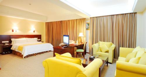 Vienna International Hotel Heyuan Yajule Garden