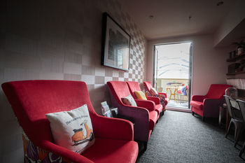 Hotel Off The Square