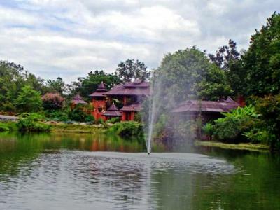 Hotel Away Suansawan