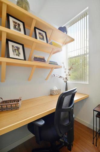 South 2nd Apartment 1806